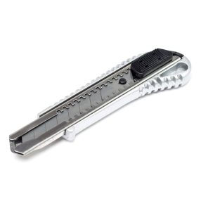 PVC vágó kés 18mm fém