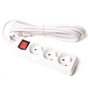 3-as elosztó, kapcsolós, 3m fehér (hosszabbító)