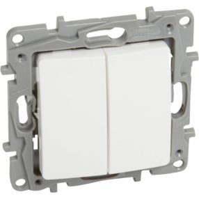 Csillárkapcsoló Legrand Niloé